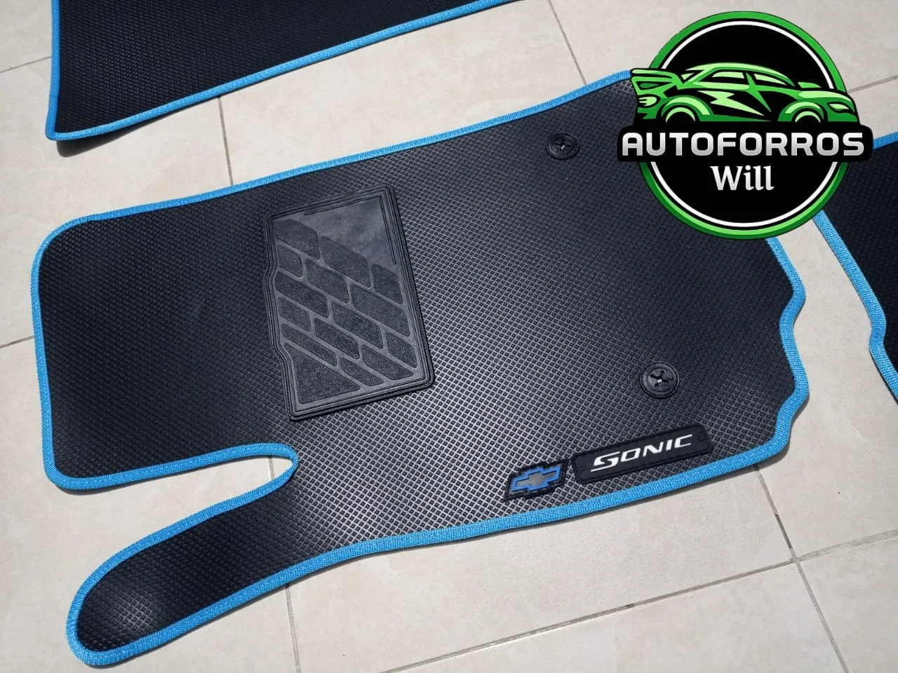 Tapetes personalizados Chevrolet Sonic